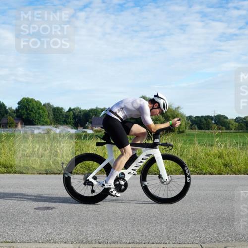 31.08.2025 - Elbe Triathlon Hamburg Michael Burmester http://msf.ph/oto/8688838 31.08.2025 09:10:55 Radfahren 171, 248, 279, 436 meine-sportfotos.de