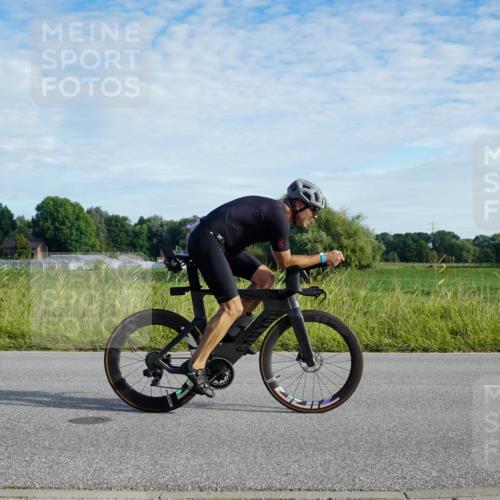 31.08.2025 - Elbe Triathlon Hamburg Michael Burmester http://msf.ph/oto/8688858 31.08.2025 09:11:33 Radfahren 293, 334, 346, 351, 353, 403, 456 meine-sportfotos.de