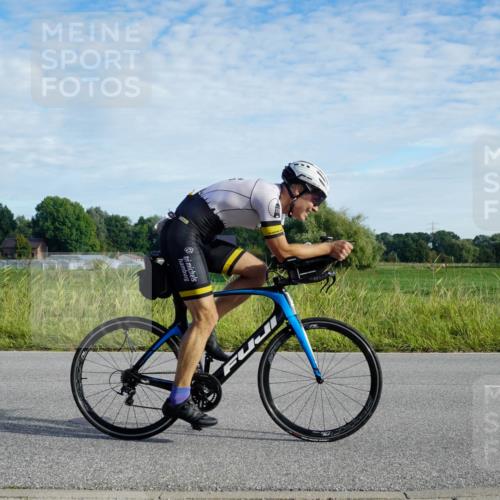 31.08.2025 - Elbe Triathlon Hamburg Michael Burmester http://msf.ph/oto/8688865 31.08.2025 09:11:39 Radfahren 239, 351, 403, 445 meine-sportfotos.de