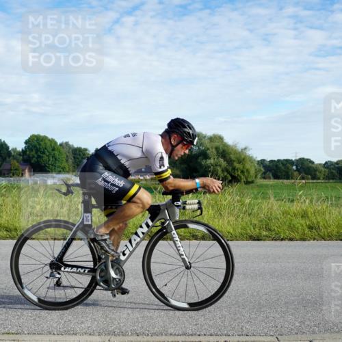 31.08.2025 - Elbe Triathlon Hamburg Michael Burmester http://msf.ph/oto/8688877 31.08.2025 09:11:53 Radfahren 233, 318, 320, 348, 443, 451, 453 meine-sportfotos.de