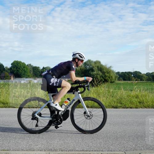 31.08.2025 - Elbe Triathlon Hamburg Michael Burmester http://msf.ph/oto/8688882 31.08.2025 09:11:56 Radfahren 224, 301, 318, 320, 347, 348, 366, 443, 451, 453 meine-sportfotos.de