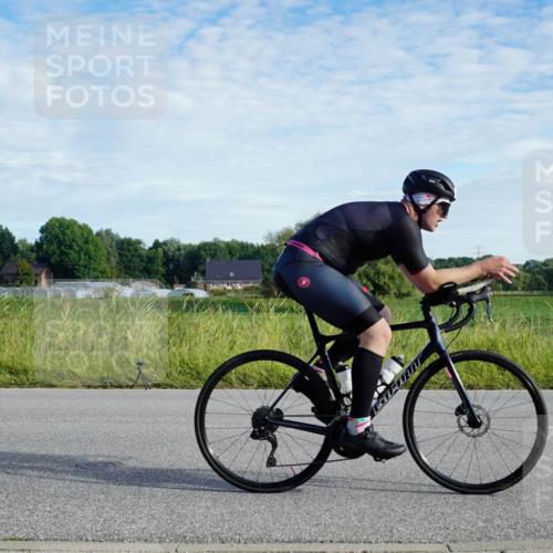 31.08.2025 - Elbe Triathlon Hamburg Michael Burmester http://msf.ph/oto/8688884 31.08.2025 09:11:59 Radfahren 224, 301, 320, 347, 366, 443, 453 meine-sportfotos.de