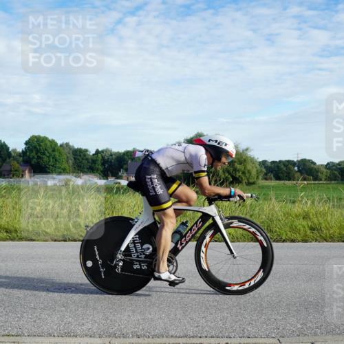 31.08.2025 - Elbe Triathlon Hamburg Michael Burmester http://msf.ph/oto/8688886 31.08.2025 09:12:00 Radfahren 224, 301, 347, 366, 443, 453 meine-sportfotos.de