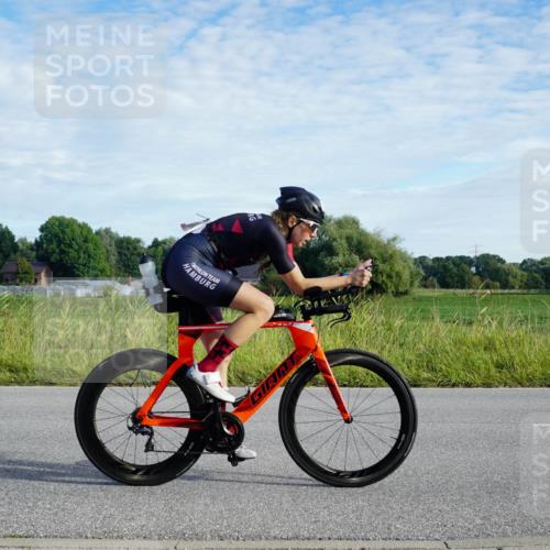 31.08.2025 - Elbe Triathlon Hamburg Michael Burmester http://msf.ph/oto/8688893 31.08.2025 09:12:03 Radfahren 224, 301, 347, 366, 453 meine-sportfotos.de