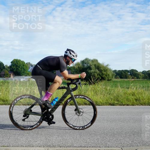 31.08.2025 - Elbe Triathlon Hamburg Michael Burmester http://msf.ph/oto/8688896 31.08.2025 09:12:14 Radfahren 261, 308, 321, 424, 489 meine-sportfotos.de