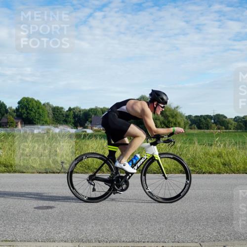 31.08.2025 - Elbe Triathlon Hamburg Michael Burmester http://msf.ph/oto/8688906 31.08.2025 09:12:23 Radfahren 179, 261, 368, 389, 424 meine-sportfotos.de