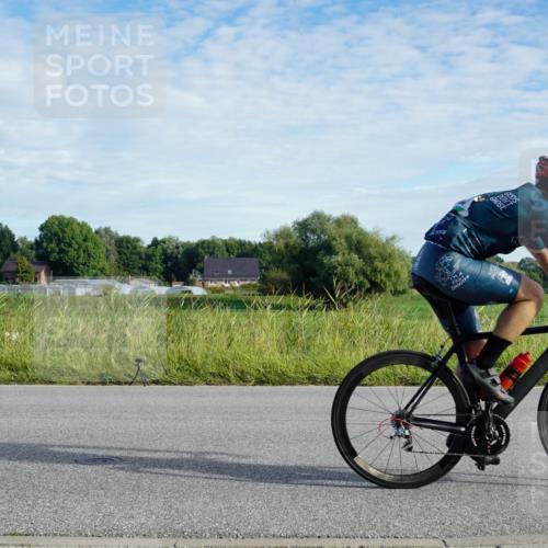 31.08.2025 - Elbe Triathlon Hamburg Michael Burmester http://msf.ph/oto/8688920 31.08.2025 09:12:39 Radfahren 444, 471, 582 meine-sportfotos.de