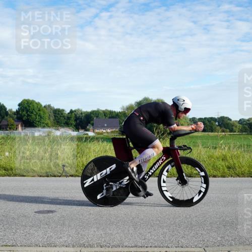 31.08.2025 - Elbe Triathlon Hamburg Michael Burmester http://msf.ph/oto/8688922 31.08.2025 09:12:44 Radfahren 341, 383, 582 meine-sportfotos.de