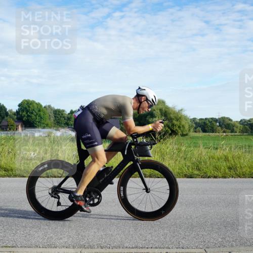 31.08.2025 - Elbe Triathlon Hamburg Michael Burmester http://msf.ph/oto/8688973 31.08.2025 09:13:41 Radfahren 190, 197, 322, 467 meine-sportfotos.de