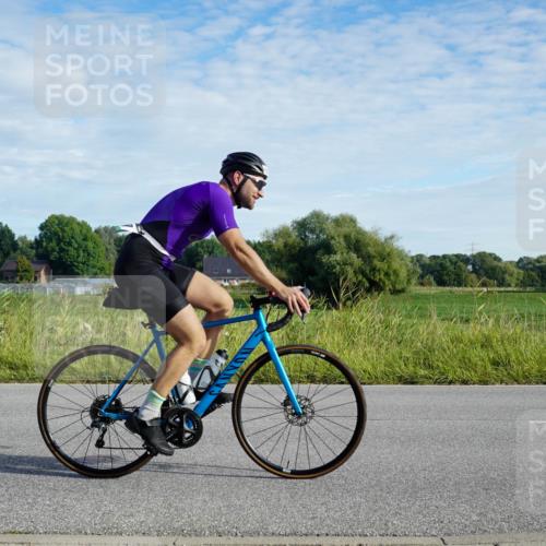 31.08.2025 - Elbe Triathlon Hamburg Michael Burmester http://msf.ph/oto/8688984 31.08.2025 09:13:52 Radfahren 414, 415, 490, 533 meine-sportfotos.de