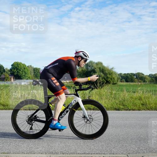 31.08.2025 - Elbe Triathlon Hamburg Michael Burmester http://msf.ph/oto/8689006 31.08.2025 09:14:15 Radfahren 216, 249, 256, 357, 496 meine-sportfotos.de