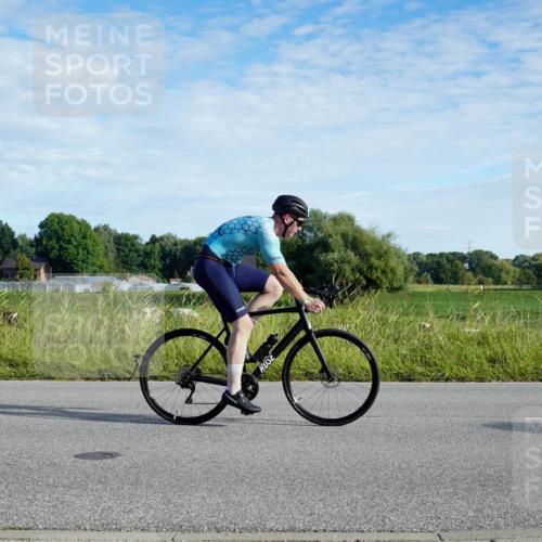 31.08.2025 - Elbe Triathlon Hamburg Michael Burmester http://msf.ph/oto/8689073 31.08.2025 09:15:36 Radfahren 191, 363, 387, 394, 502, 527, 645 meine-sportfotos.de