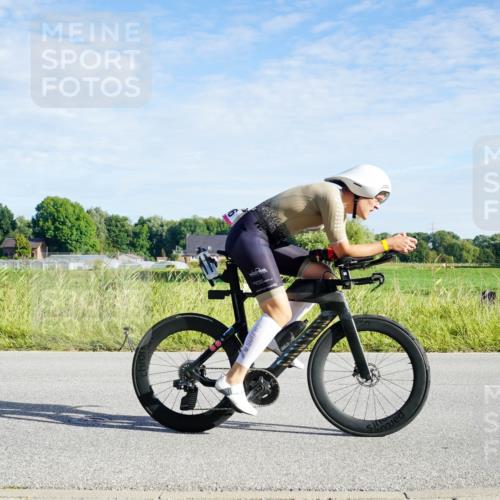 31.08.2025 - Elbe Triathlon Hamburg Michael Burmester http://msf.ph/oto/8689145 31.08.2025 09:17:13 Radfahren 196, 225, 297 meine-sportfotos.de