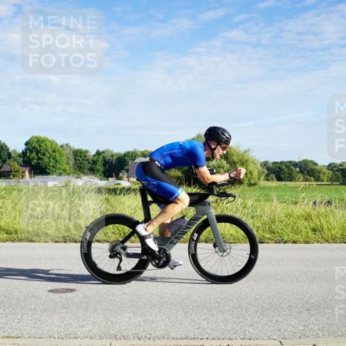 31.08.2025 - Elbe Triathlon Hamburg Michael Burmester http://msf.ph/oto/8689184 31.08.2025 09:18:10 Radfahren 332, 364, 495, 602 meine-sportfotos.de
