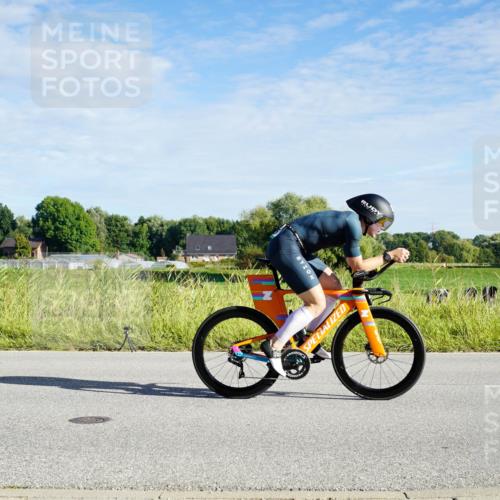 31.08.2025 - Elbe Triathlon Hamburg Michael Burmester http://msf.ph/oto/8689215 31.08.2025 09:19:01 Radfahren 214, 219, 410, 483, 505 meine-sportfotos.de