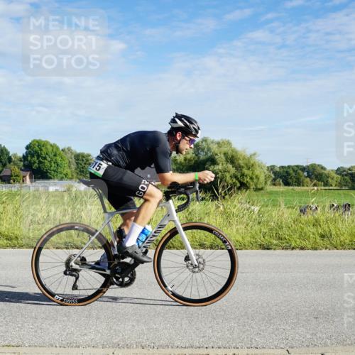 31.08.2025 - Elbe Triathlon Hamburg Michael Burmester http://msf.ph/oto/8689226 31.08.2025 09:19:21 Radfahren 392, 515 meine-sportfotos.de