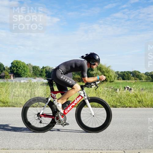 31.08.2025 - Elbe Triathlon Hamburg Michael Burmester http://msf.ph/oto/8689258 31.08.2025 09:20:19 Radfahren 327, 367, 589 meine-sportfotos.de