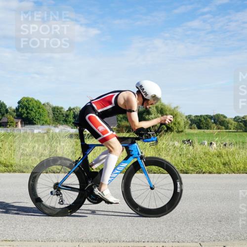 31.08.2025 - Elbe Triathlon Hamburg Michael Burmester http://msf.ph/oto/8689282 31.08.2025 09:20:43 Radfahren 228, 242, 289, 422, 561 meine-sportfotos.de