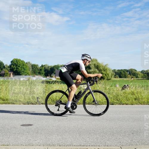 31.08.2025 - Elbe Triathlon Hamburg Michael Burmester http://msf.ph/oto/8689383 31.08.2025 09:22:31 Radfahren 181, 193, 195, 397, 405, 426, 479, 557, 614 meine-sportfotos.de