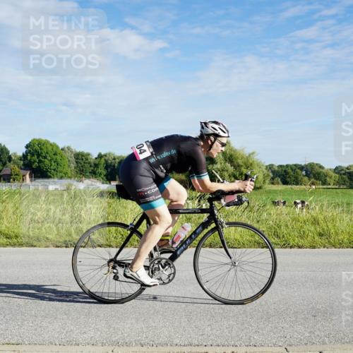 31.08.2025 - Elbe Triathlon Hamburg Michael Burmester http://msf.ph/oto/8689404 31.08.2025 09:22:41 Radfahren 166, 195, 304, 391, 430, 834 meine-sportfotos.de
