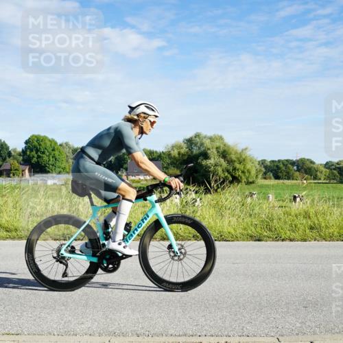 31.08.2025 - Elbe Triathlon Hamburg Michael Burmester http://msf.ph/oto/8689413 31.08.2025 09:22:56 Radfahren 325, 406, 429, 540, 575, 600 meine-sportfotos.de