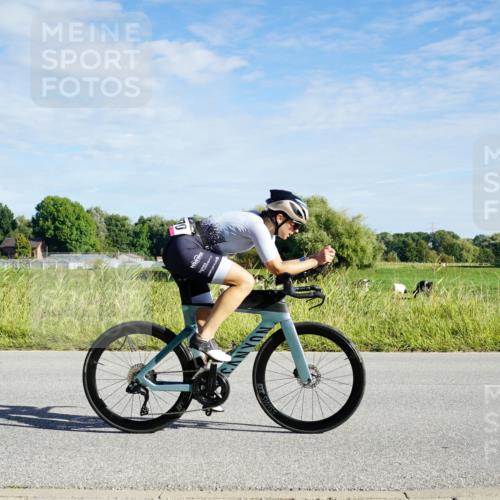 31.08.2025 - Elbe Triathlon Hamburg Michael Burmester http://msf.ph/oto/8689424 31.08.2025 09:23:11 Radfahren 270, 472, 521 meine-sportfotos.de