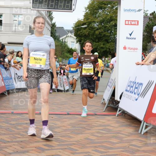 31.08.2025 - 21. Blankeneser Heldenlauf Strokosch-Dieckow http://msf.ph/oto/8689426 31.08.2025 10:28:20 Ziel 2140, 2133, 2625, 2431, 2088, 2052, 2531 meine-sportfotos.de