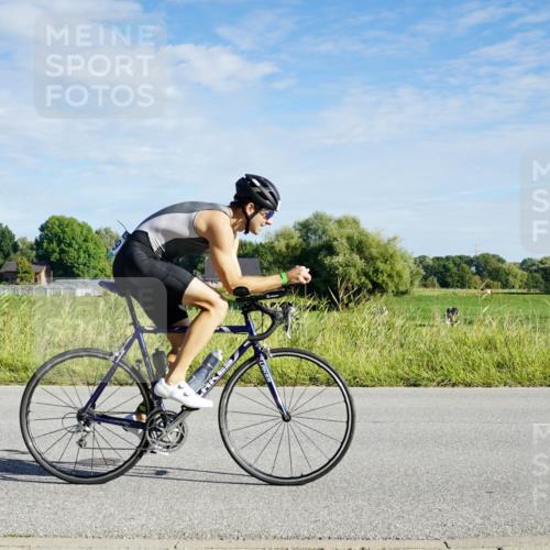 31.08.2025 - Elbe Triathlon Hamburg Michael Burmester http://msf.ph/oto/8689439 31.08.2025 09:23:32 Radfahren 529 meine-sportfotos.de