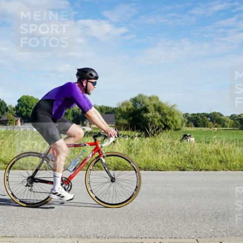 31.08.2025 - Elbe Triathlon Hamburg Michael Burmester http://msf.ph/oto/8689487 31.08.2025 09:24:10 Radfahren 335, 487, 511, 536 meine-sportfotos.de