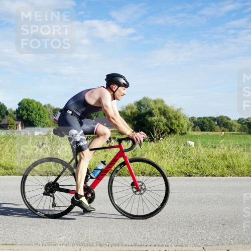 31.08.2025 - Elbe Triathlon Hamburg Michael Burmester http://msf.ph/oto/8689514 31.08.2025 09:24:31 Radfahren 180, 576, 653 meine-sportfotos.de