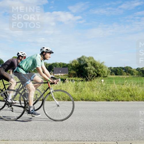 31.08.2025 - Elbe Triathlon Hamburg Michael Burmester http://msf.ph/oto/8689556 31.08.2025 09:25:16 Radfahren 293, 459, 462, 546, 753 meine-sportfotos.de