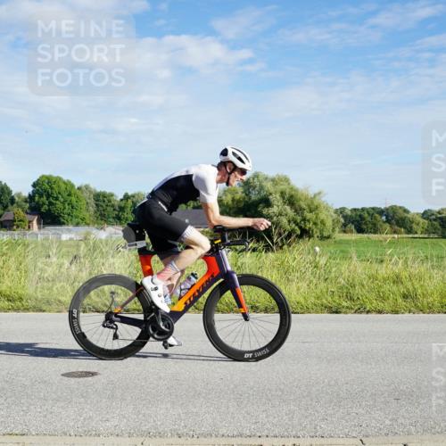 31.08.2025 - Elbe Triathlon Hamburg Michael Burmester http://msf.ph/oto/8689561 31.08.2025 09:25:17 Radfahren 293, 459, 462, 546, 753 meine-sportfotos.de