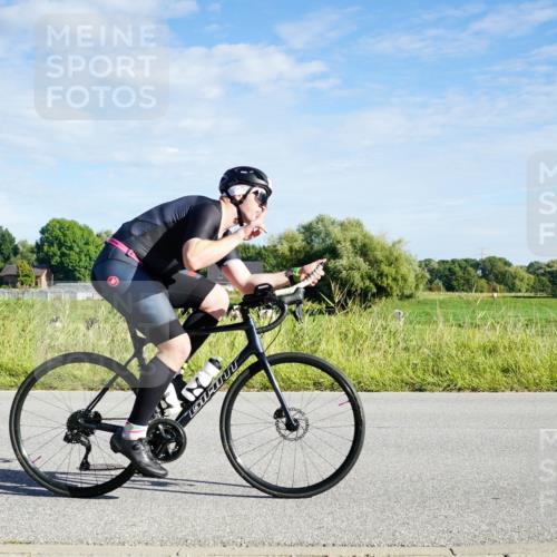 31.08.2025 - Elbe Triathlon Hamburg Michael Burmester http://msf.ph/oto/8689591 31.08.2025 09:25:45 Radfahren 279, 348, 366, 424, 453, 507, 550, 625, 724 meine-sportfotos.de