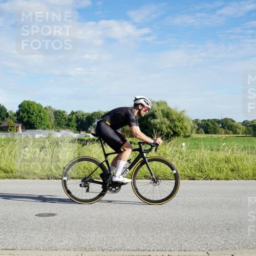 31.08.2025 - Elbe Triathlon Hamburg Michael Burmester http://msf.ph/oto/8689596 31.08.2025 09:25:49 Radfahren 334, 348, 366, 424, 453, 507, 550, 625 meine-sportfotos.de