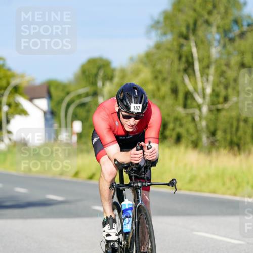 31.08.2025 - Elbe Triathlon Hamburg Michael Burmester http://msf.ph/oto/8689609 31.08.2025 08:40:13 Radfahren 187 meine-sportfotos.de