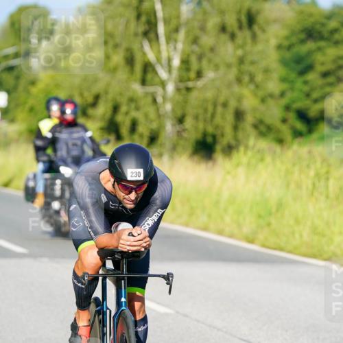 31.08.2025 - Elbe Triathlon Hamburg Michael Burmester http://msf.ph/oto/8689620 31.08.2025 08:40:46 Radfahren 219, 230 meine-sportfotos.de