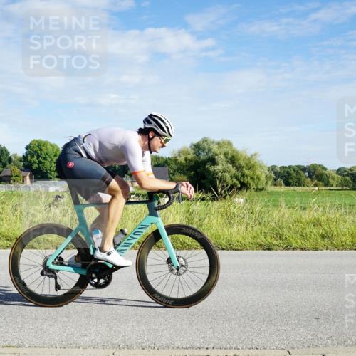 31.08.2025 - Elbe Triathlon Hamburg Michael Burmester http://msf.ph/oto/8689623 31.08.2025 09:26:18 Radfahren 246, 320, 451, 514 meine-sportfotos.de