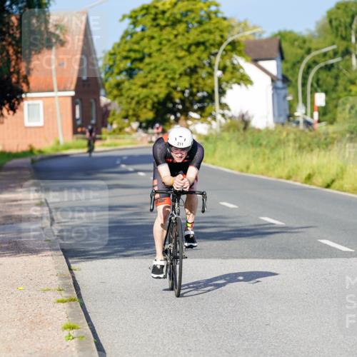 31.08.2025 - Elbe Triathlon Hamburg Michael Burmester http://msf.ph/oto/8689648 31.08.2025 08:41:06 Radfahren 208, 211 meine-sportfotos.de