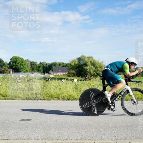 31.08.2025 - Elbe Triathlon Hamburg Michael Burmester http://msf.ph/oto/8689670 31.08.2025 09:26:46 Radfahren 183, 221, 261, 312, 506, 601, 608, 615, 631, 643 meine-sportfotos.de