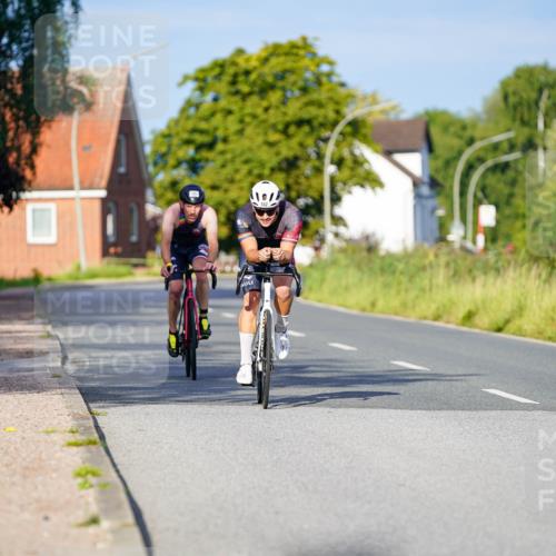 31.08.2025 - Elbe Triathlon Hamburg Michael Burmester http://msf.ph/oto/8689676 31.08.2025 08:41:56 Radfahren 180, 182 meine-sportfotos.de