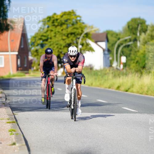 31.08.2025 - Elbe Triathlon Hamburg Michael Burmester http://msf.ph/oto/8689680 31.08.2025 08:41:57 Radfahren 180, 182 meine-sportfotos.de