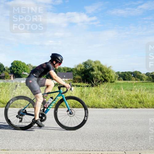 31.08.2025 - Elbe Triathlon Hamburg Michael Burmester http://msf.ph/oto/8689681 31.08.2025 09:26:54 Radfahren 266, 399, 506 meine-sportfotos.de