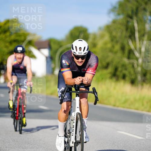 31.08.2025 - Elbe Triathlon Hamburg Michael Burmester http://msf.ph/oto/8689682 31.08.2025 08:41:58 Radfahren 180, 182 meine-sportfotos.de