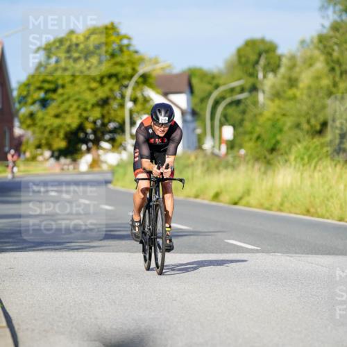 31.08.2025 - Elbe Triathlon Hamburg Michael Burmester http://msf.ph/oto/8689693 31.08.2025 08:42:12 Radfahren 215 meine-sportfotos.de