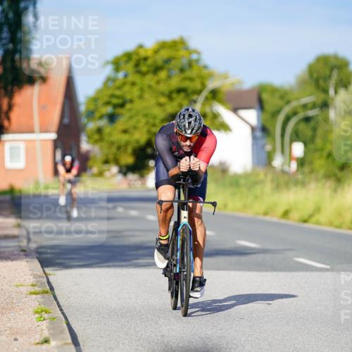 31.08.2025 - Elbe Triathlon Hamburg Michael Burmester http://msf.ph/oto/8689710 31.08.2025 08:42:20 Radfahren 166, 237 meine-sportfotos.de