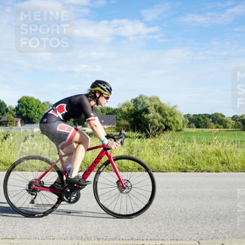 31.08.2025 - Elbe Triathlon Hamburg Michael Burmester http://msf.ph/oto/8689714 31.08.2025 09:27:30 Radfahren 247, 299, 321, 385, 563, 623 meine-sportfotos.de