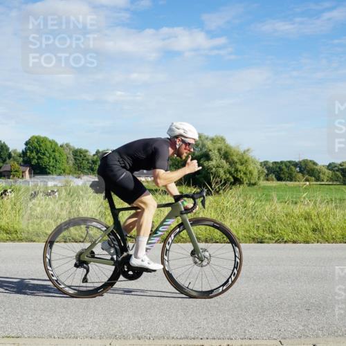 31.08.2025 - Elbe Triathlon Hamburg Michael Burmester http://msf.ph/oto/8689726 31.08.2025 09:27:40 Radfahren 269, 311, 354, 496 meine-sportfotos.de