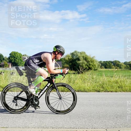 31.08.2025 - Elbe Triathlon Hamburg Michael Burmester http://msf.ph/oto/8689730 31.08.2025 09:27:44 Radfahren 268, 269, 311 meine-sportfotos.de