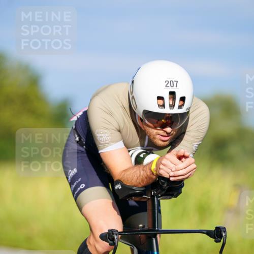 31.08.2025 - Elbe Triathlon Hamburg Michael Burmester http://msf.ph/oto/8689734 31.08.2025 08:42:36 Radfahren 207 meine-sportfotos.de