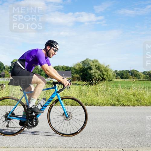 31.08.2025 - Elbe Triathlon Hamburg Michael Burmester http://msf.ph/oto/8689765 31.08.2025 09:28:29 Radfahren 363, 414, 490, 562, 588, 672 meine-sportfotos.de